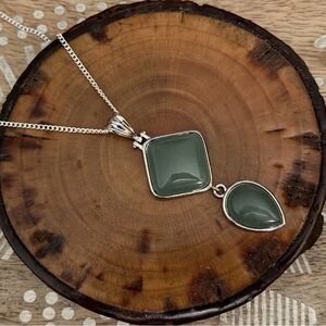 New Pretty Green Aventurine Water Drop Pendant On 925 Silver Chain Necklace